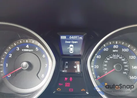 2014 Hyundai Elantra Gt z USA, uszkodzony, nr VIN KMHD35LH1EU226051